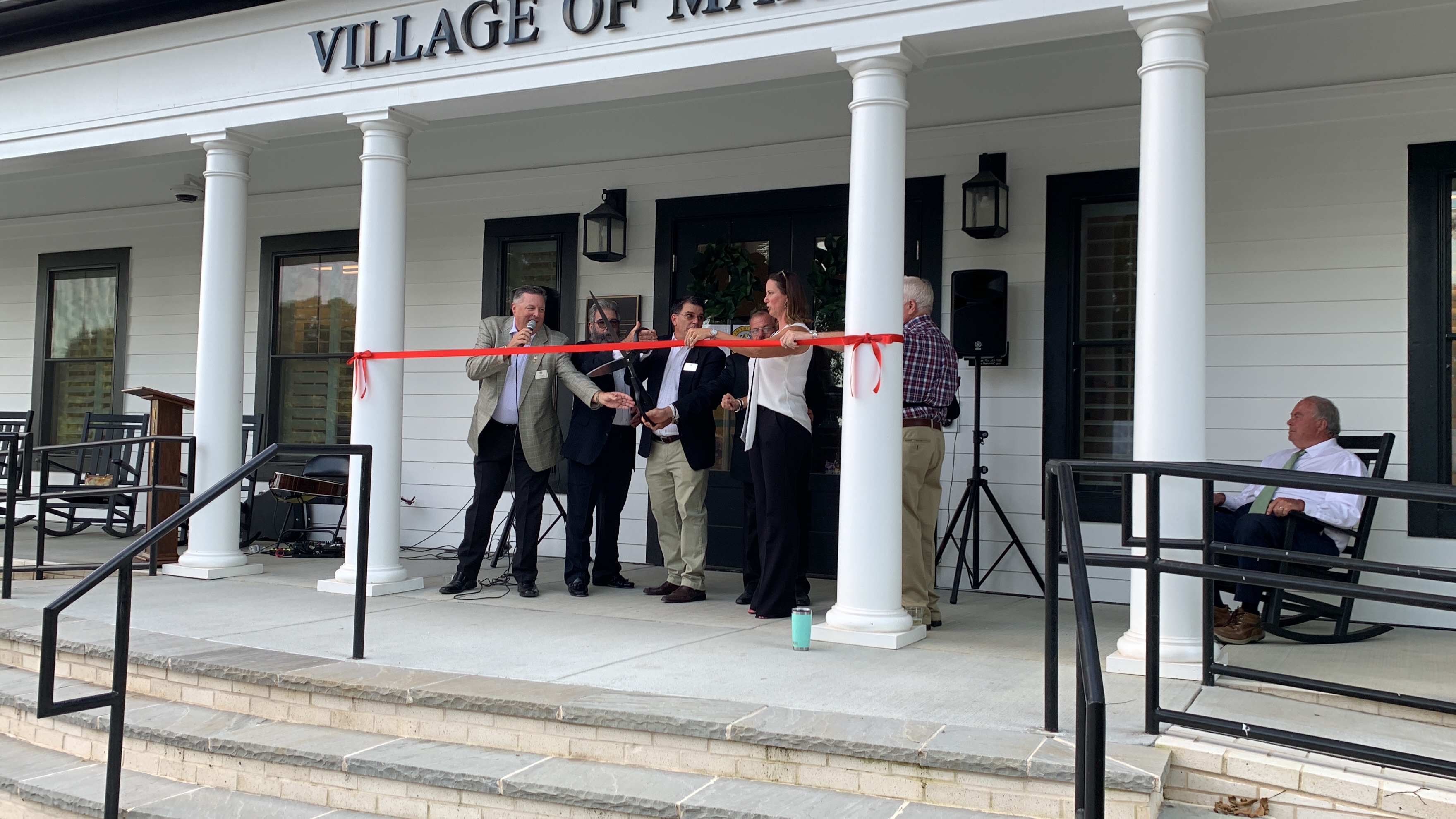 Mayor Pollino and Councilmembers cutting the ribbon.